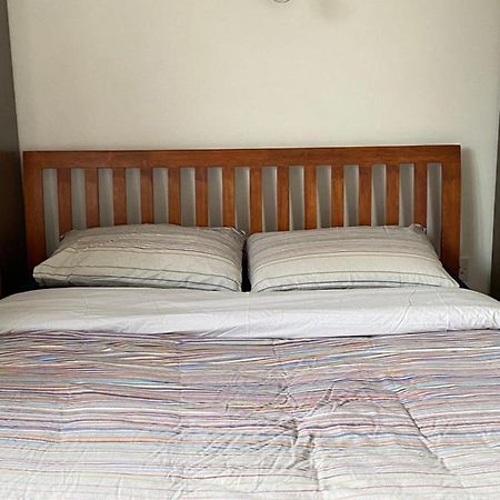 En-Suite Double Room. Dublin Airport, Fairyhouse, Tayto Park, Ashbourne Close By. Ашбърн Екстериор снимка